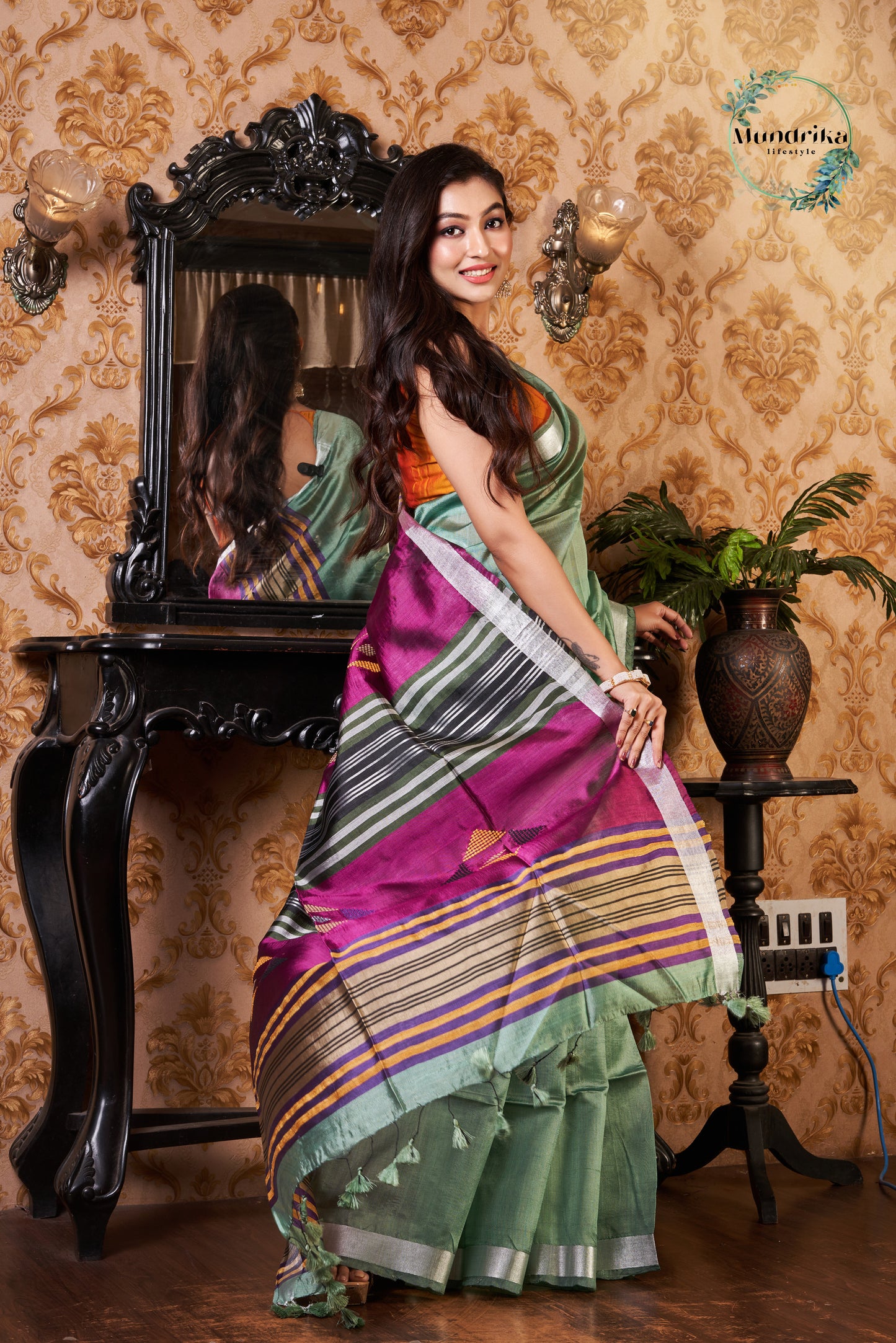 Handwoven Raw Dupion Weaving Saree