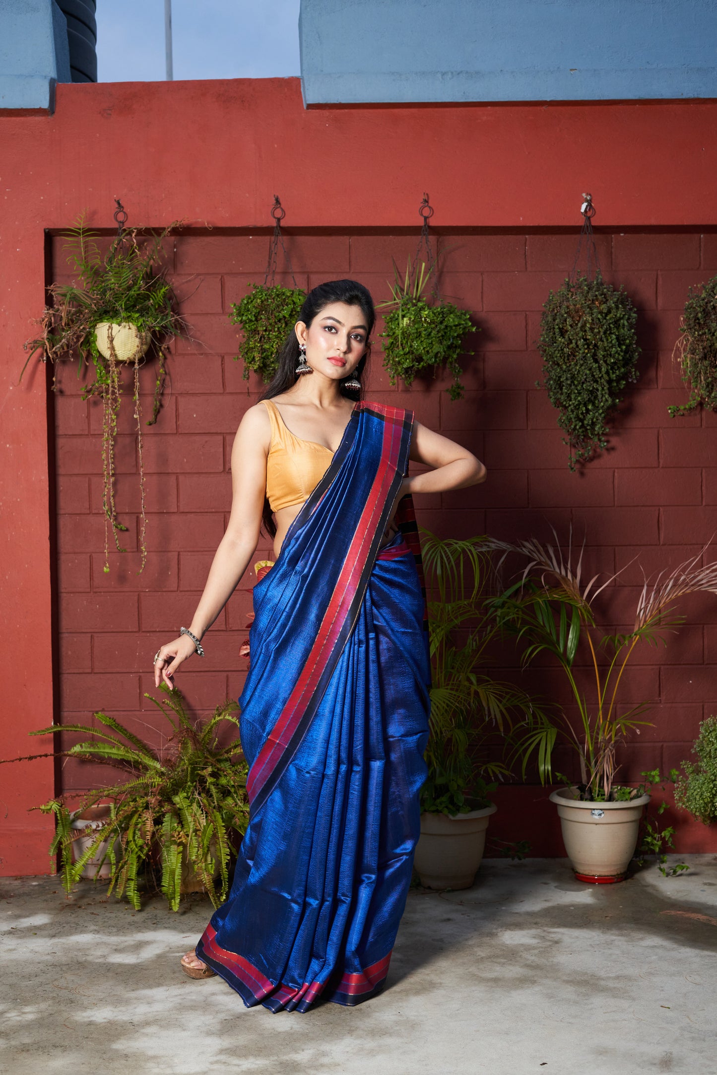 Handwoven Raw Dupion Weaving Saree