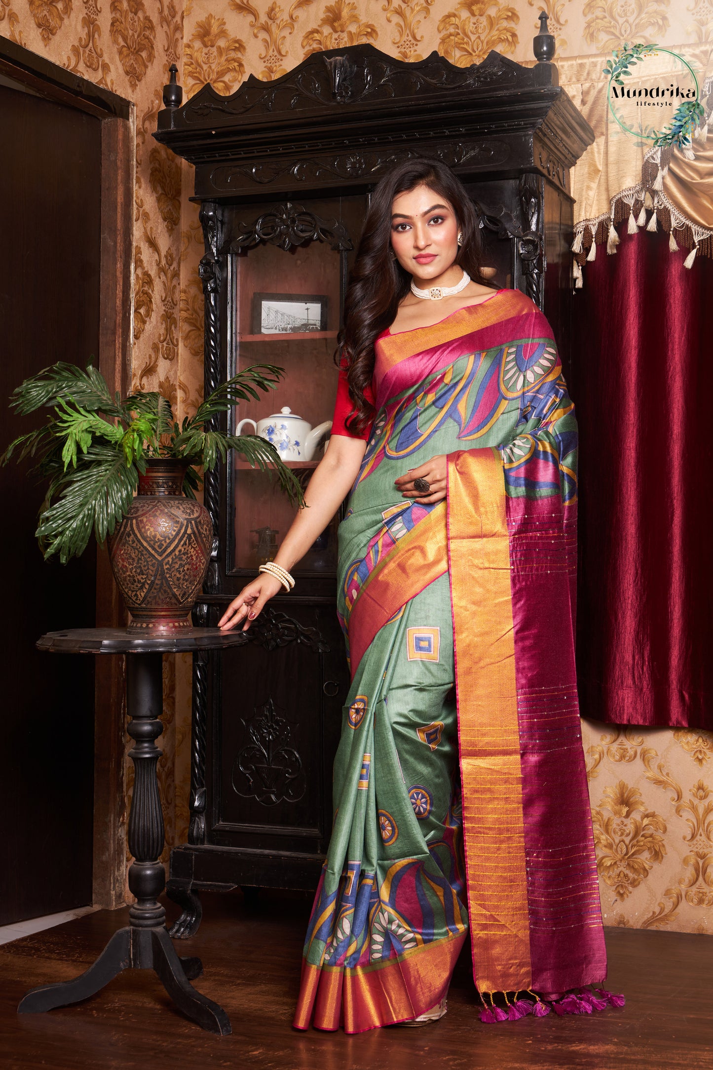 Handwoven Tussar Munga Silk Geometric Print Design Saree